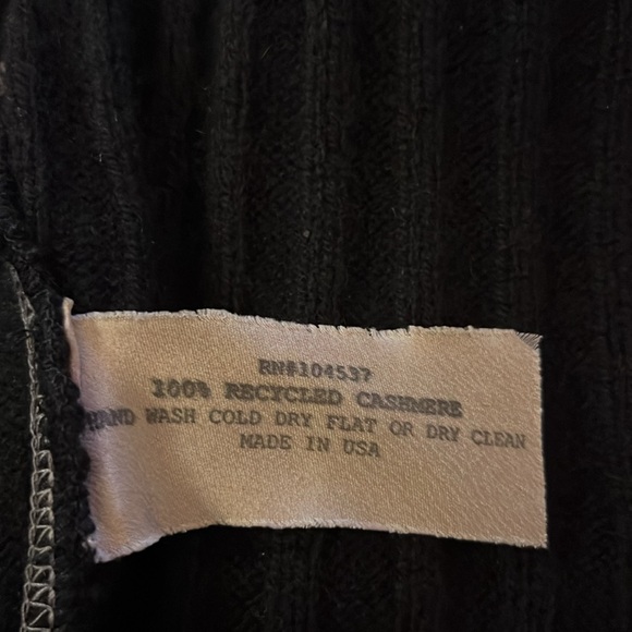 Burning Torch cropped hoodie. Recycled cashmere with beaded detail. - Picture 8 of 8